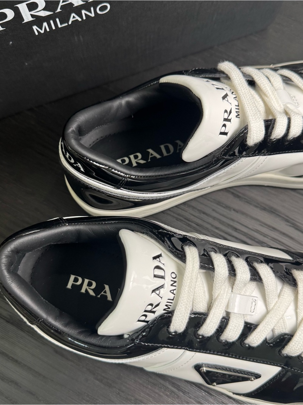 Prada Downtown Sneakers Low-Top Leather Black/White 10.5 - Picture 7 of 10